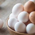 كم عدد البيض المسموح به في الكيتو دايت ؟